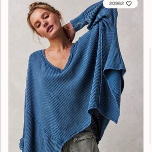 We The Free Free People Coraline waffle oversized top XS still in store!